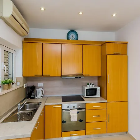 Franceska -two-bedroom With Terrace And Sea View Štikovica