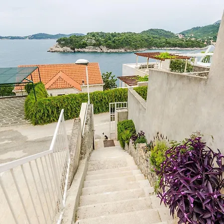 Franceska -two-bedroom With Terrace And Sea View