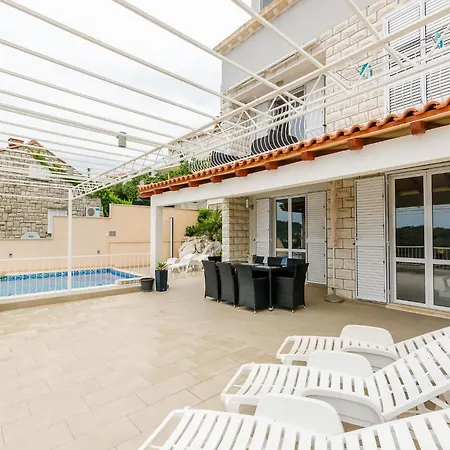 Franceska -two-bedroom With Terrace And Sea View * Štikovica